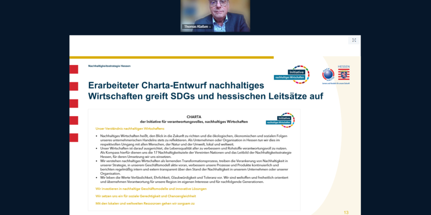 Präsentation der Charta der Wirtschaftsinitiative durch Thomas Klaßen, Hessischer Industrie- und Handelskammertag (HIHK) e. V. und Lenkungsgremiumsmitglied